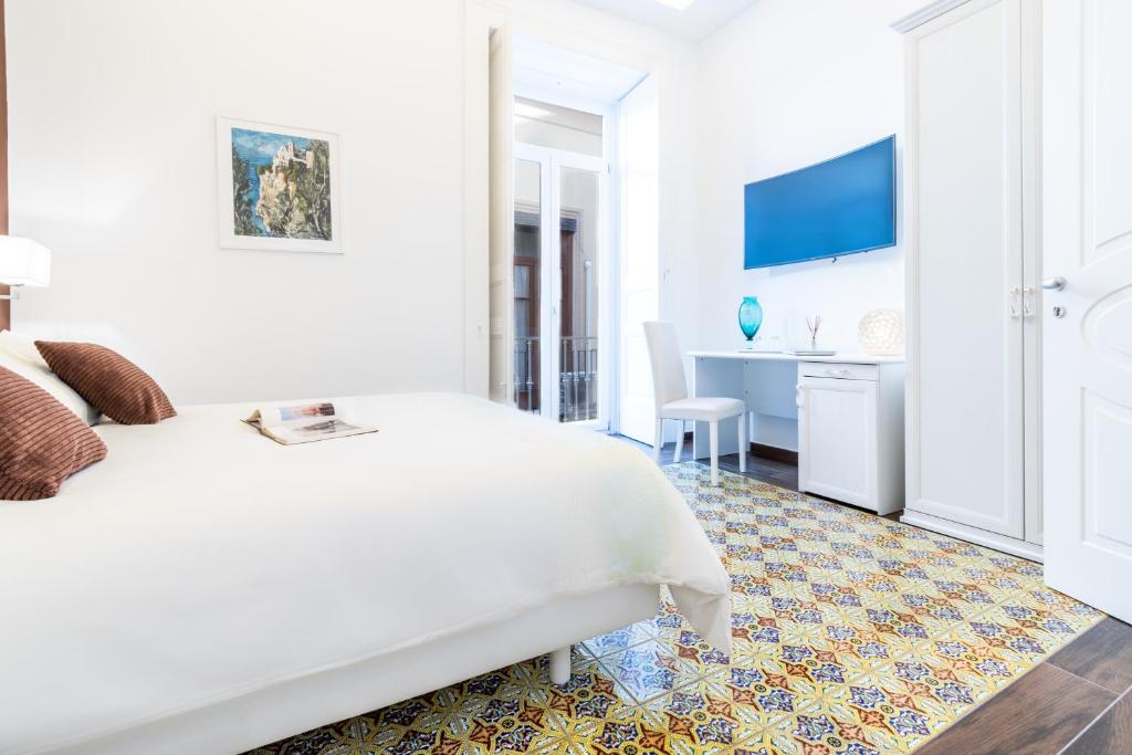 Suites Sorrento Elegance room 3